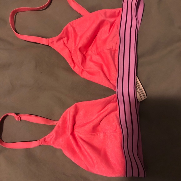 No wire bra - Picture 2 of 2